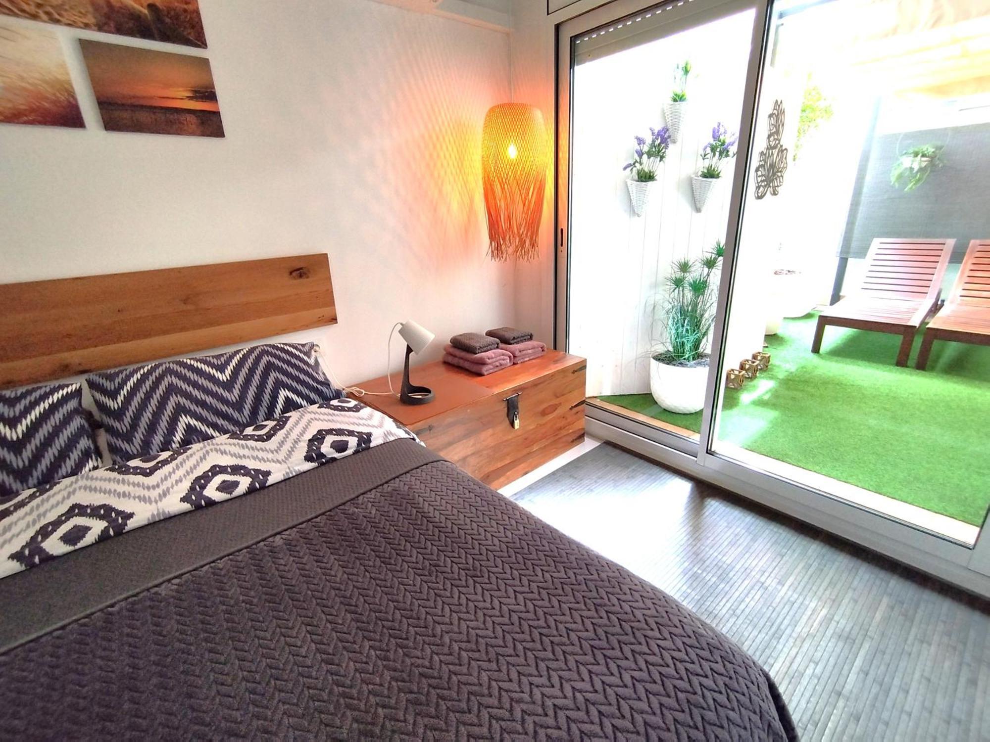 Apartment Big Privat Terrace Calafell Beach Free Parking Eksteriør billede